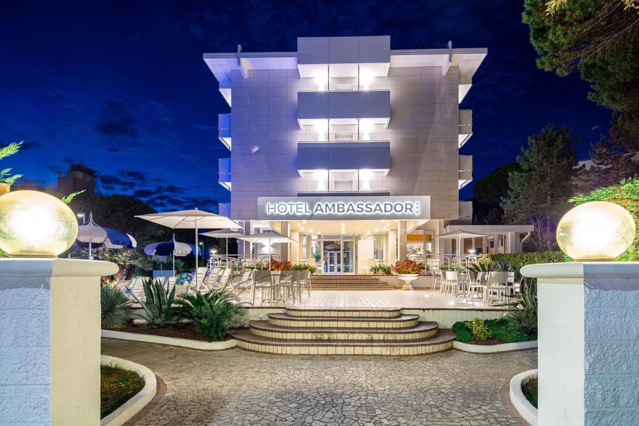 Hotel Ambassador Meuble Λινιάνο Σαμπιαντόρο Εξωτερικό φωτογραφία