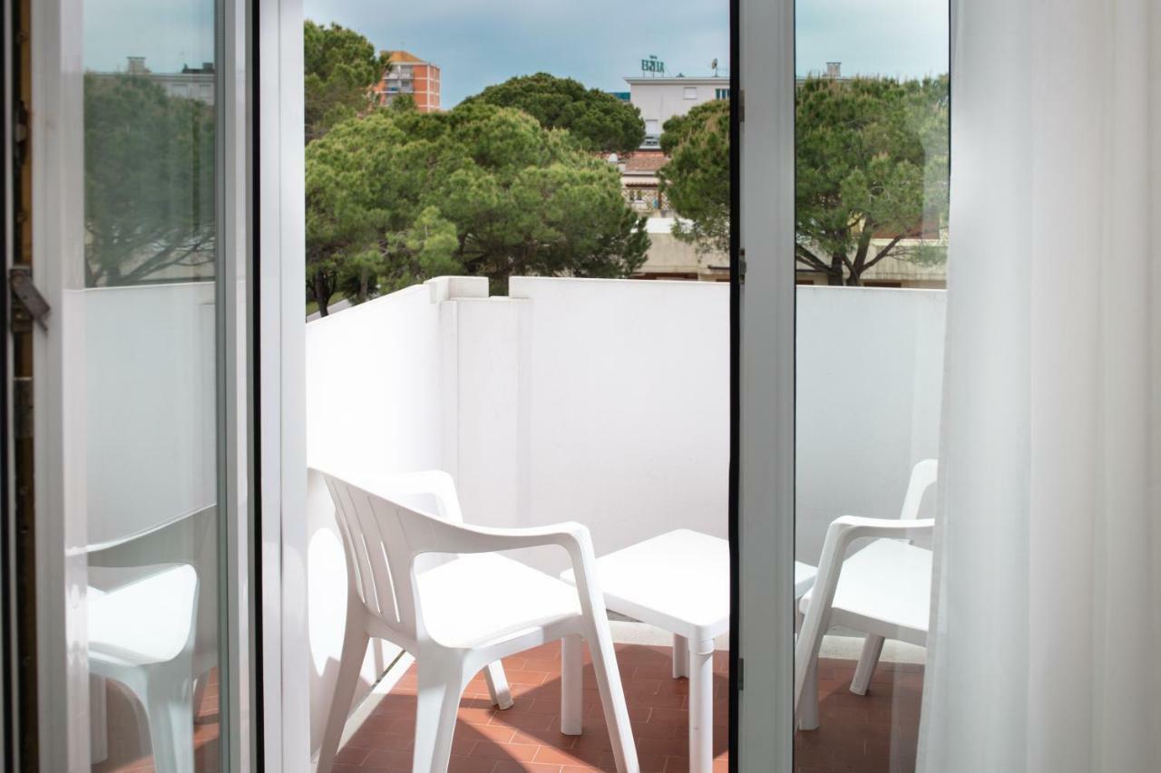 Hotel Ambassador Meuble Λινιάνο Σαμπιαντόρο Εξωτερικό φωτογραφία